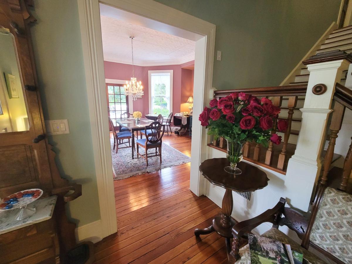 The Camellia Rose Inn- King Room- Inspiration Gainesville Exterior foto